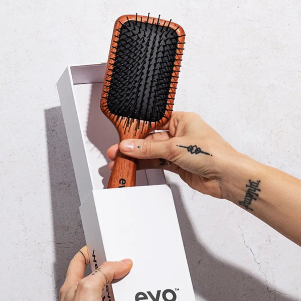 Evo Pete Iconic Paddle Brush Evo - Beauty Affairs 2